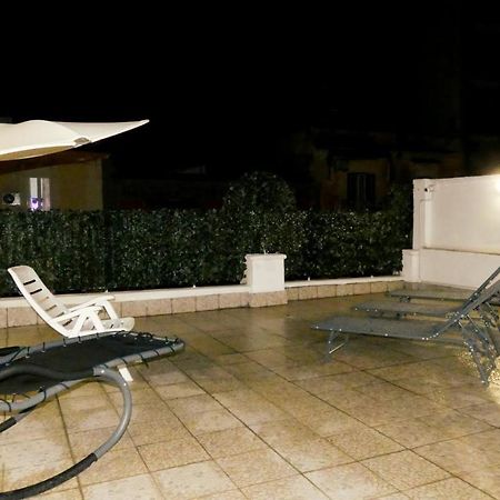 Relux Acomodação com café da manhã Bari Exterior foto